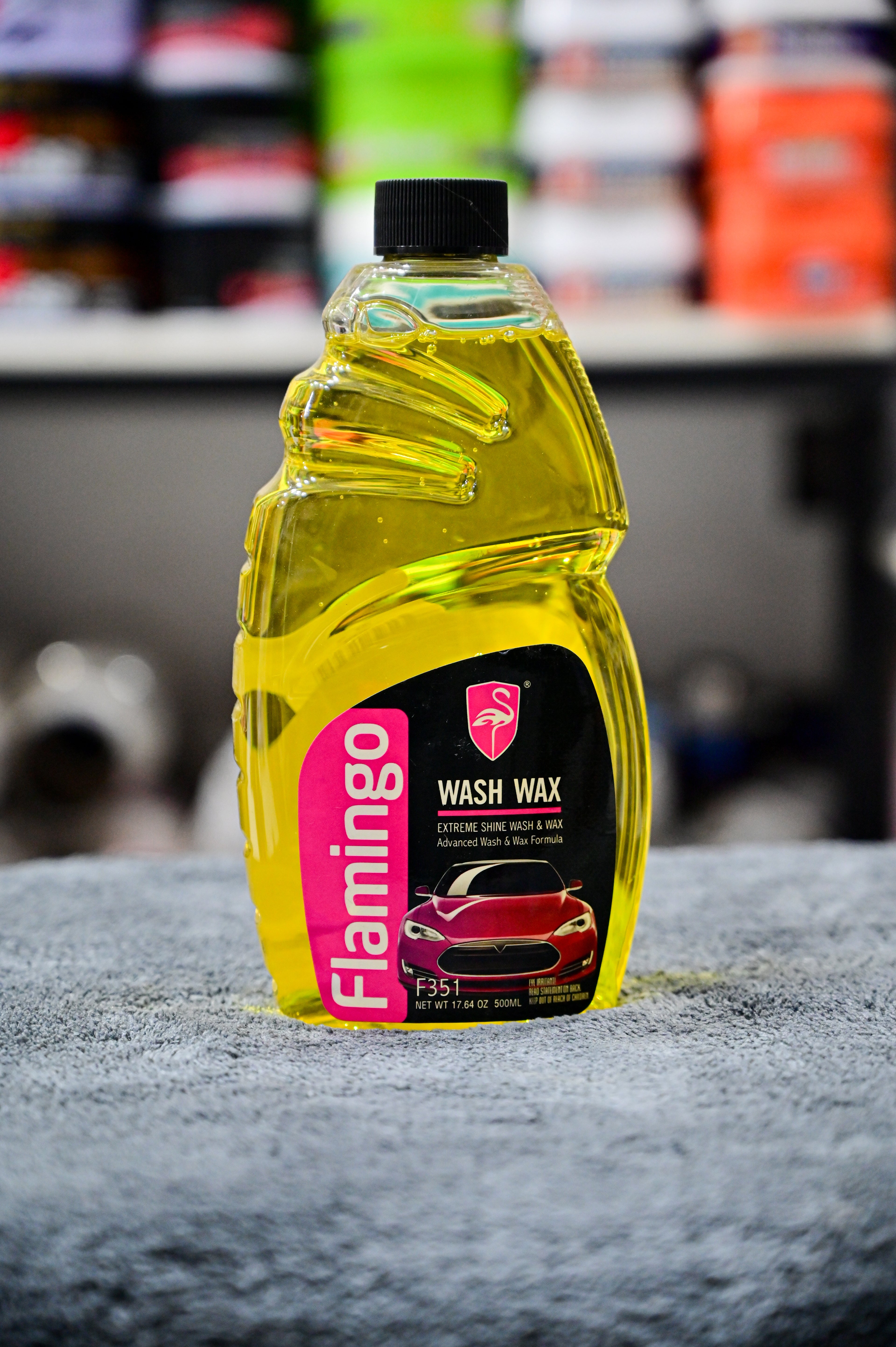 Flamingo Wash Wax - Extreme Shine Wash & Wax Formula (500ml / 17.64 oz)