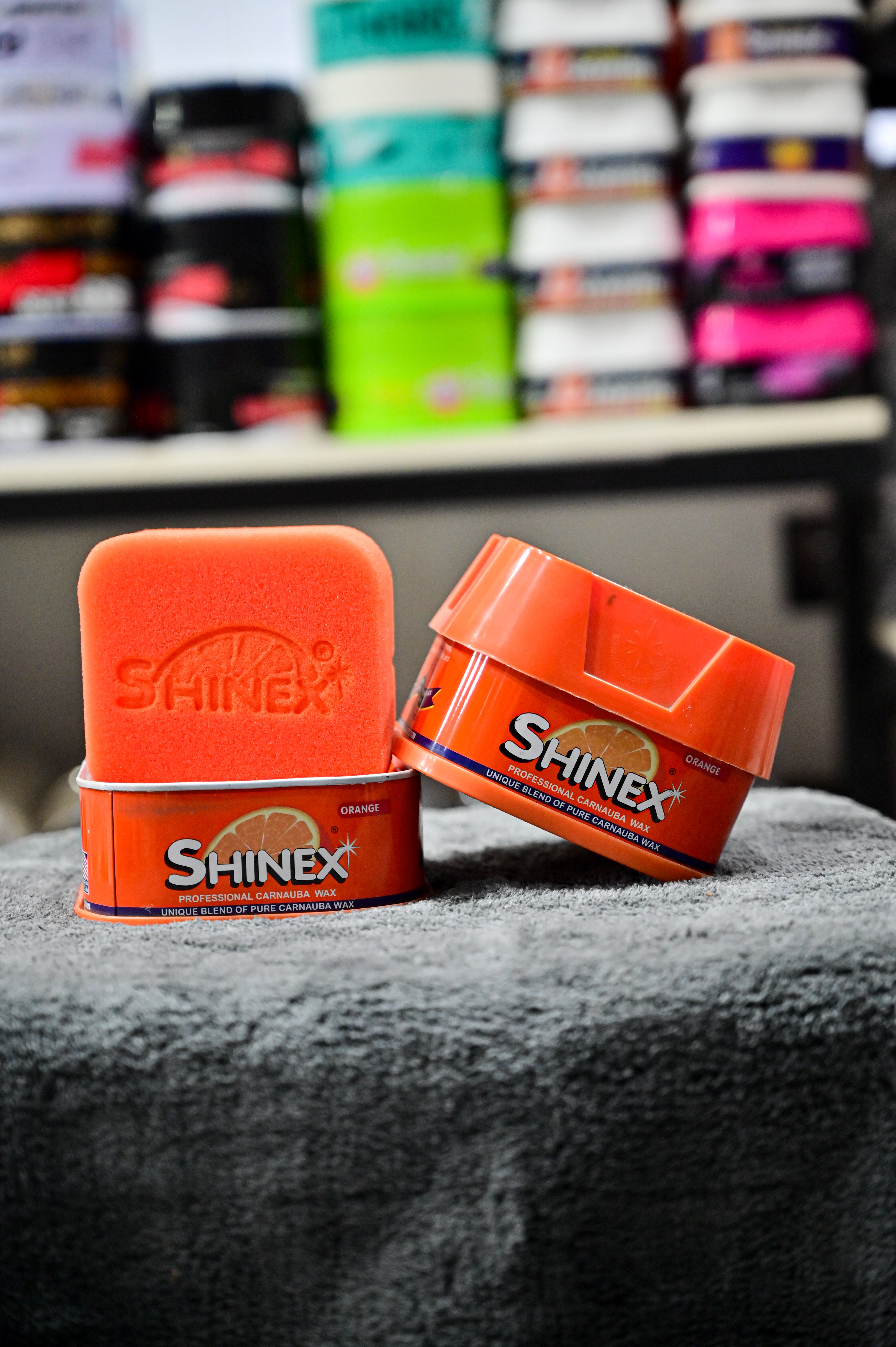Shinex Orange Professional Carnauba Wax - Pure Blend Hard Wax with Applicator Main image