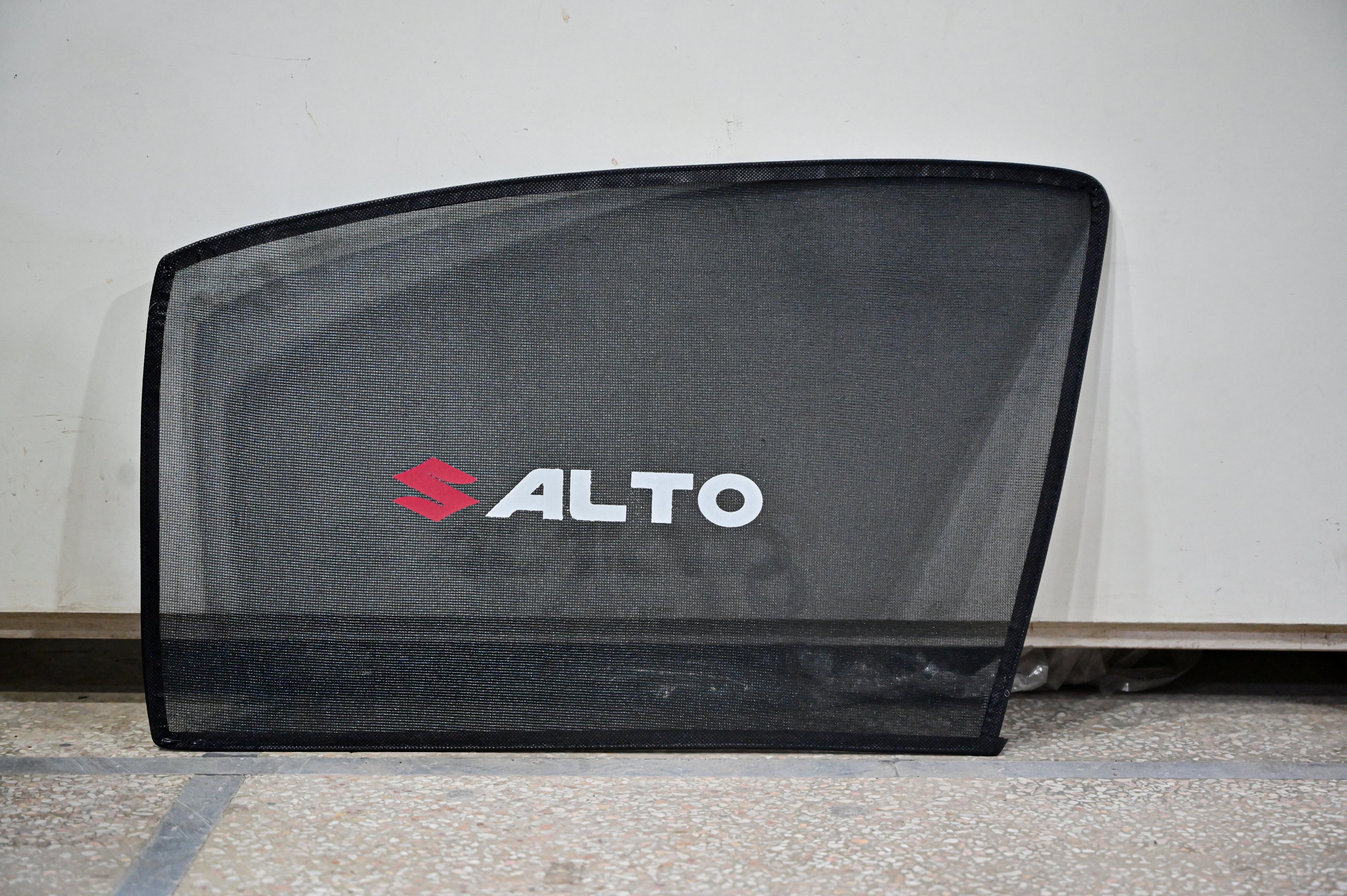 Suzuki Alto Magnetic Window Mesh Sunshades Main image