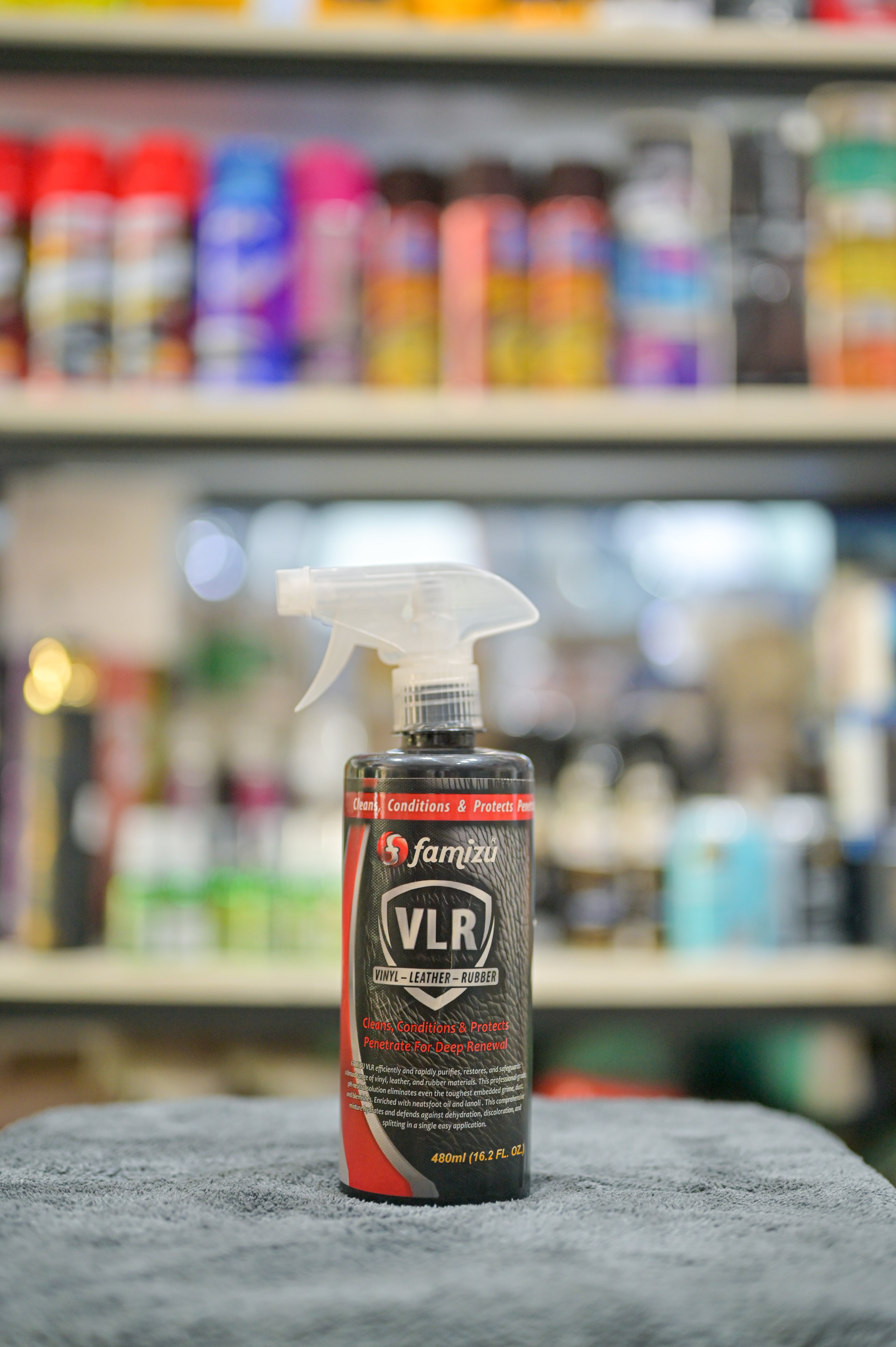 Famizu VLR Premium Vinyl, Leather & Rubber Cleaner and Conditioner (480ml) Main image