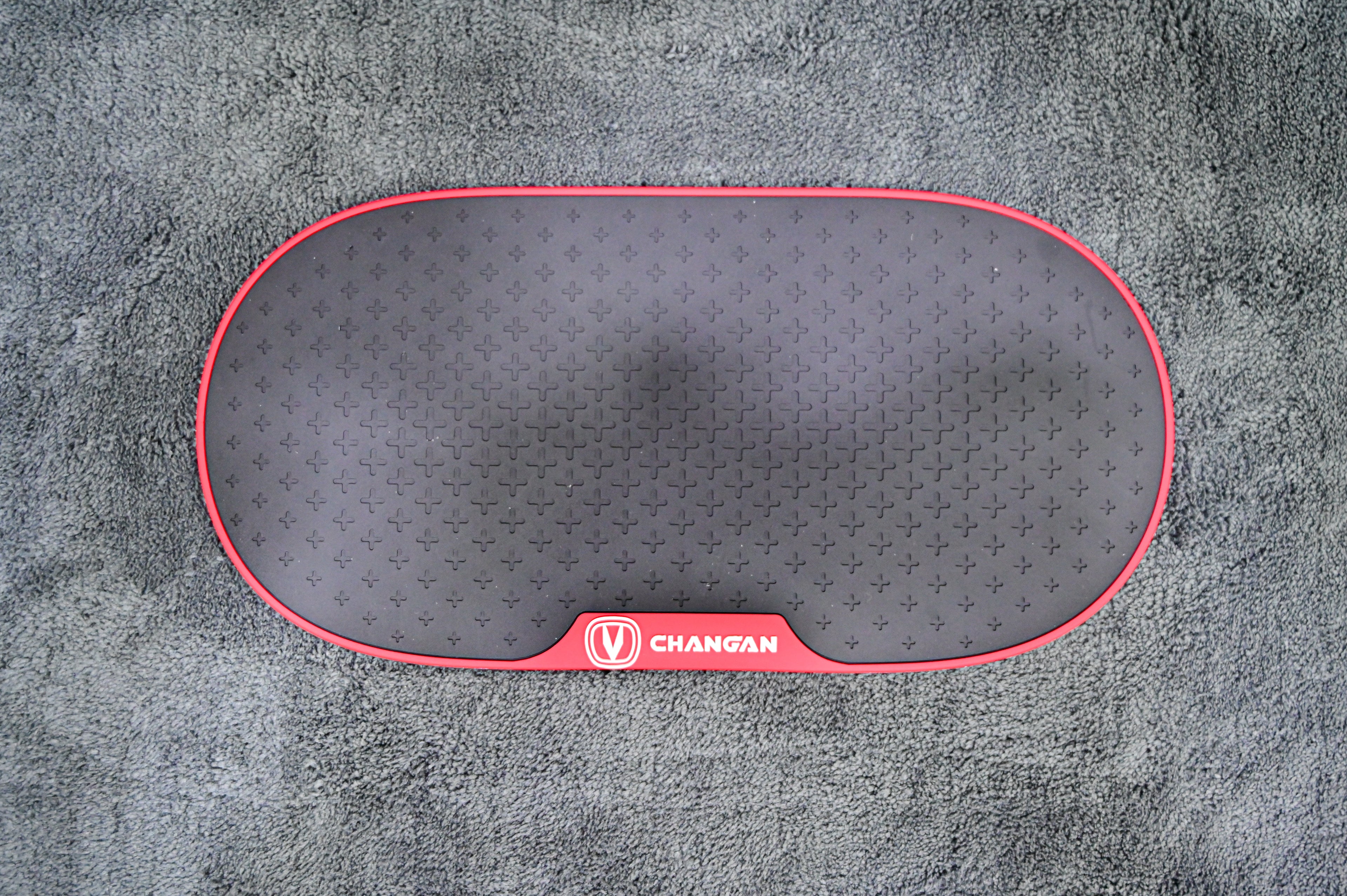 Changan Anti-Slip Dashboard Mat – Non-Slip Rubber Grip Pad