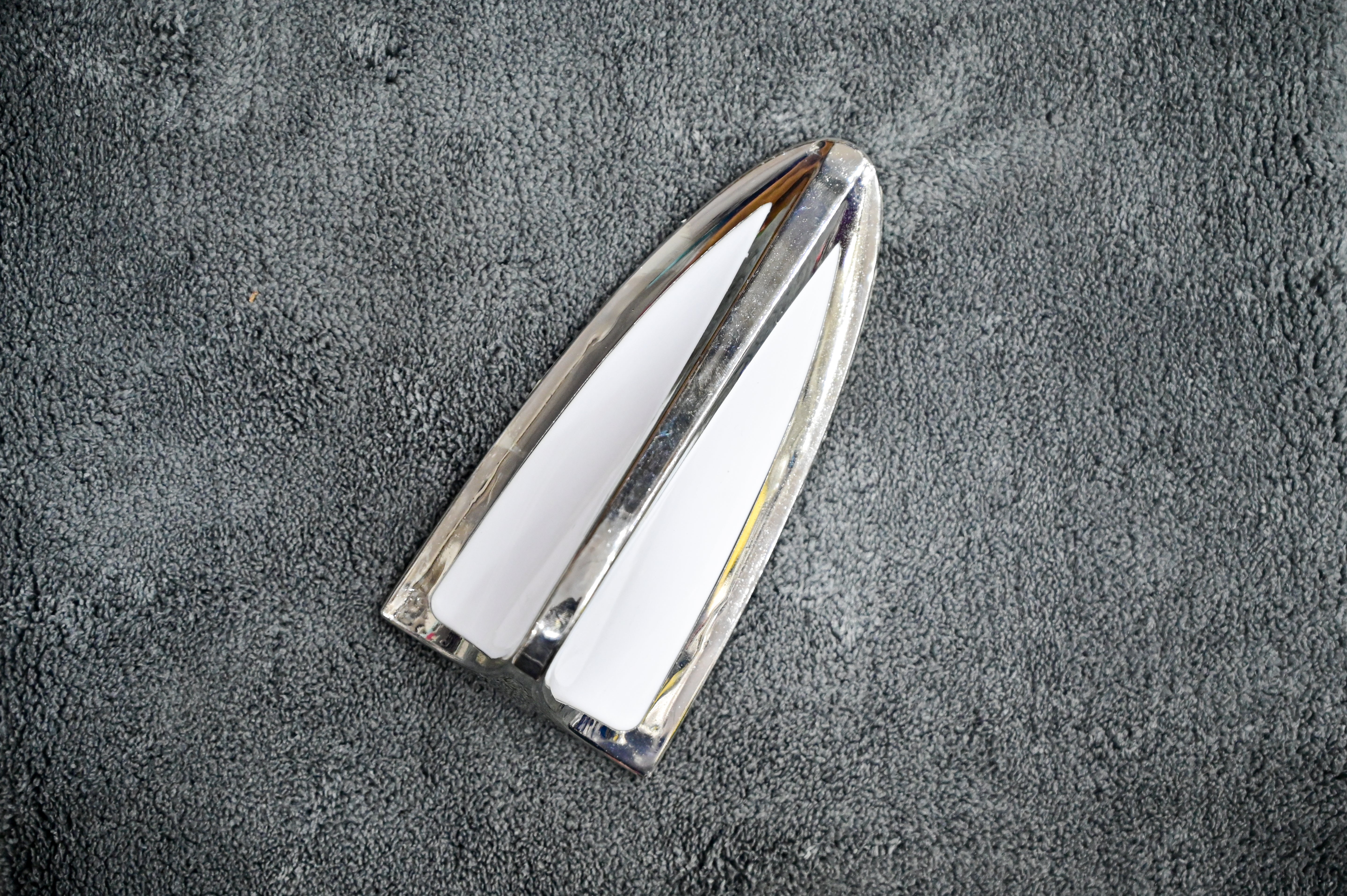 Universal White Decorative Shark Fin Antenna Cover - Chrome Trim Roof Decor Main image