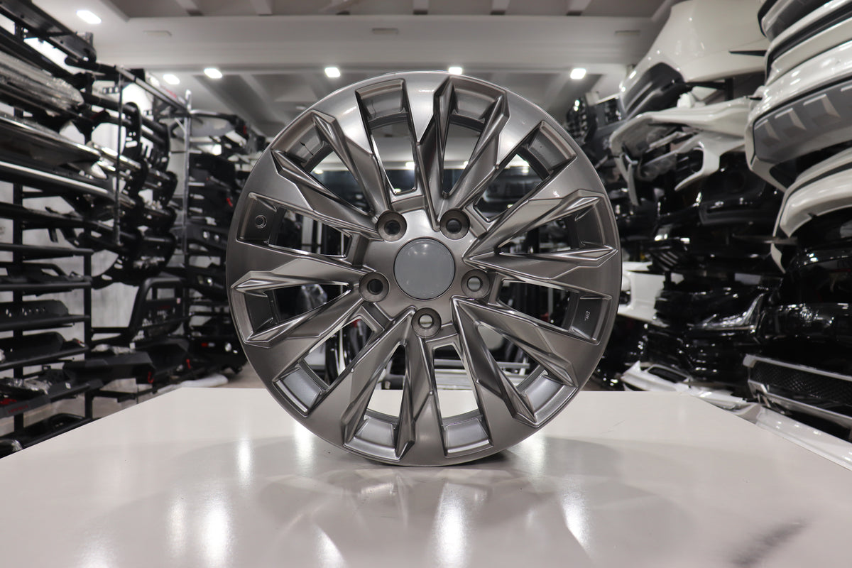 3D Geometric Multi-Spoke Hyper Silver Alloy Wheel