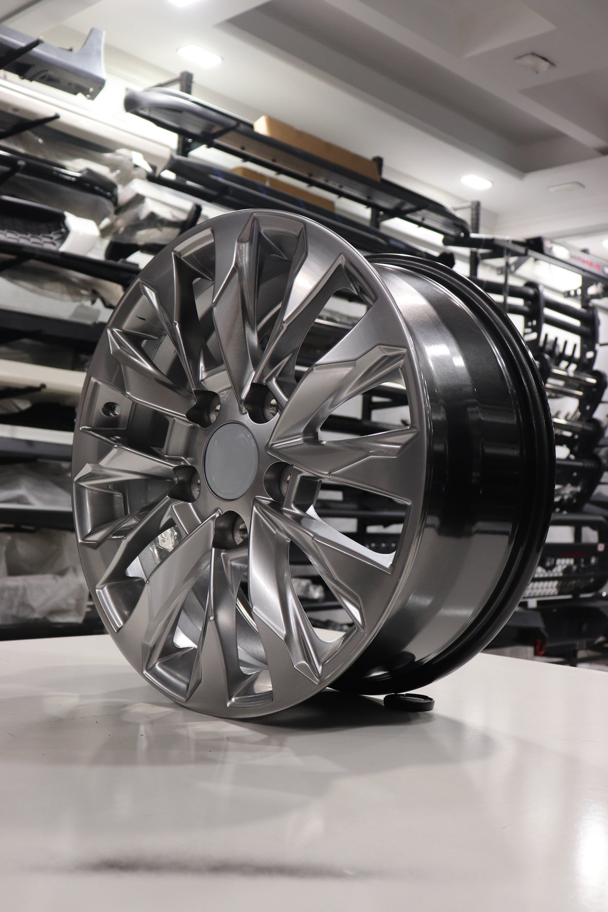 Sculpted Geometric Mesh Hyper Silver Alloy Wheel
