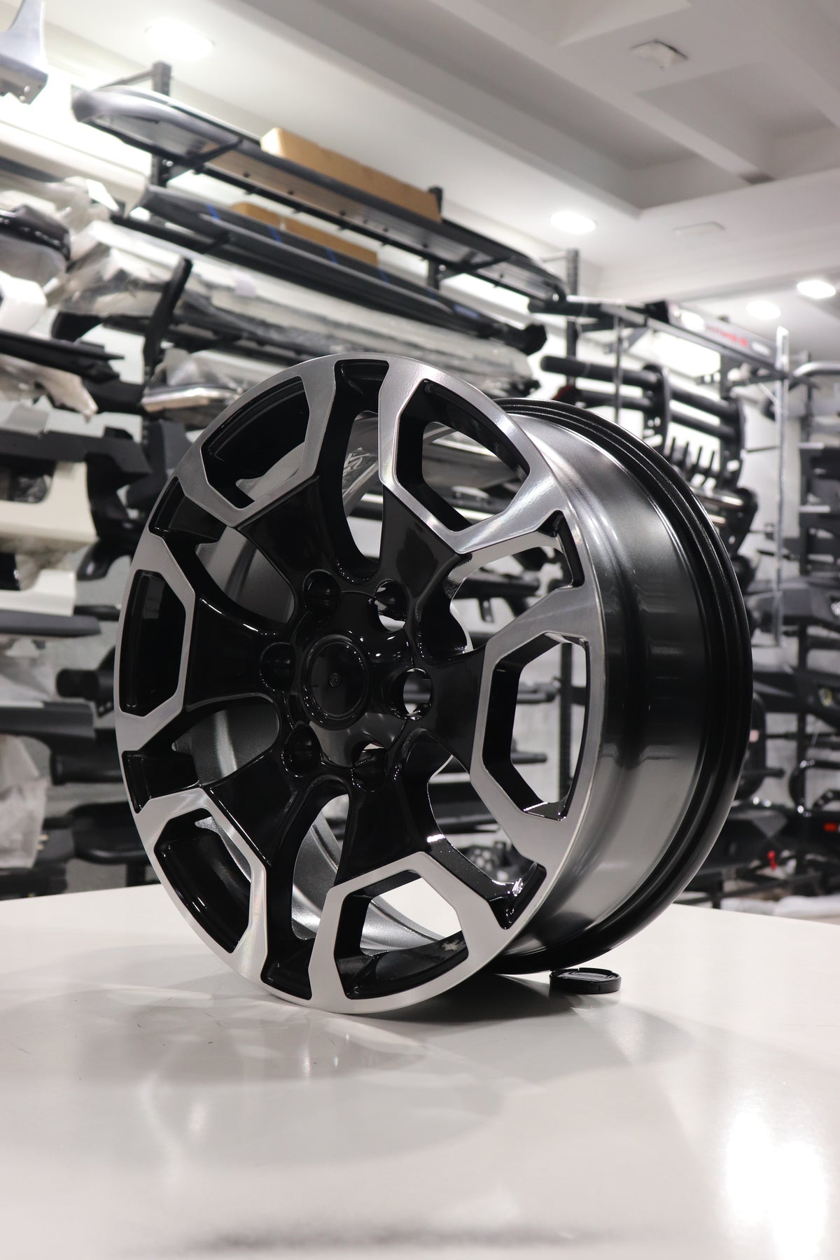 Off-Road Geometric Mesh Dual-Tone Machined Alloy Wheel (6-Lug)