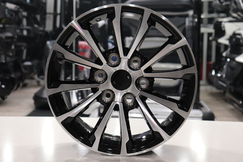 Dual-Tone Multi-Spoke Alloy Wheel Rim – Machined Silver & Gloss Black